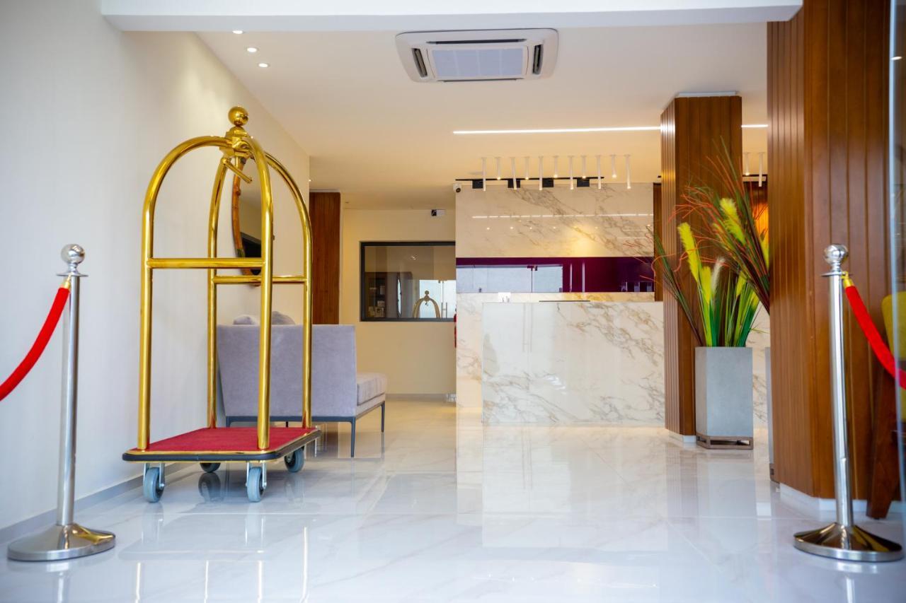 Silver Moon Hotel Abidjan Kültér fotó